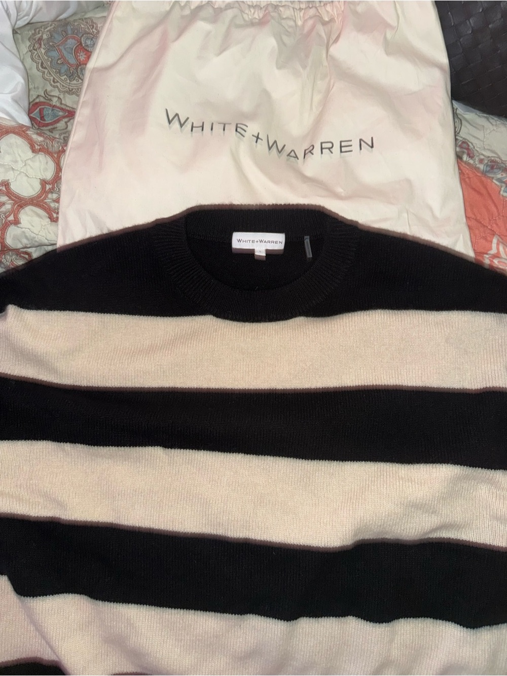 🆕 White + Warren cashmere crewneck sweater size L in Black and Natural Striped - Picture 5 of 16